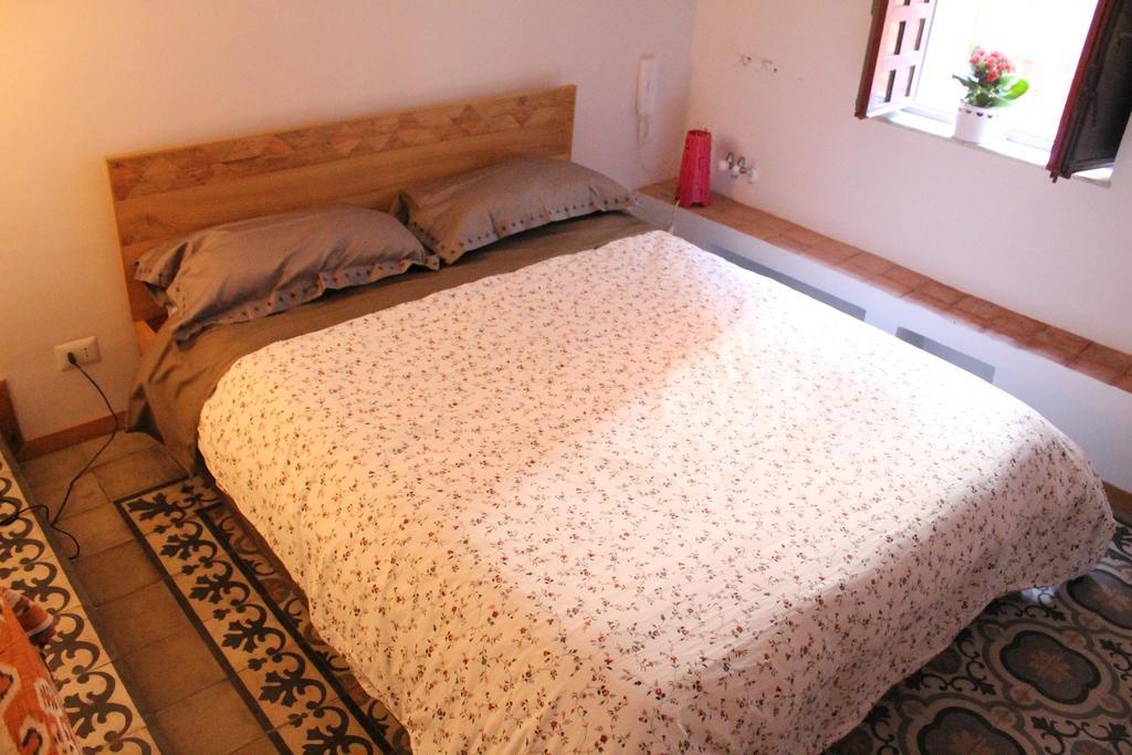 Treasures Apartment Катанія Екстер'єр фото