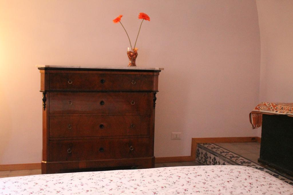 Treasures Apartment Катанія Екстер'єр фото